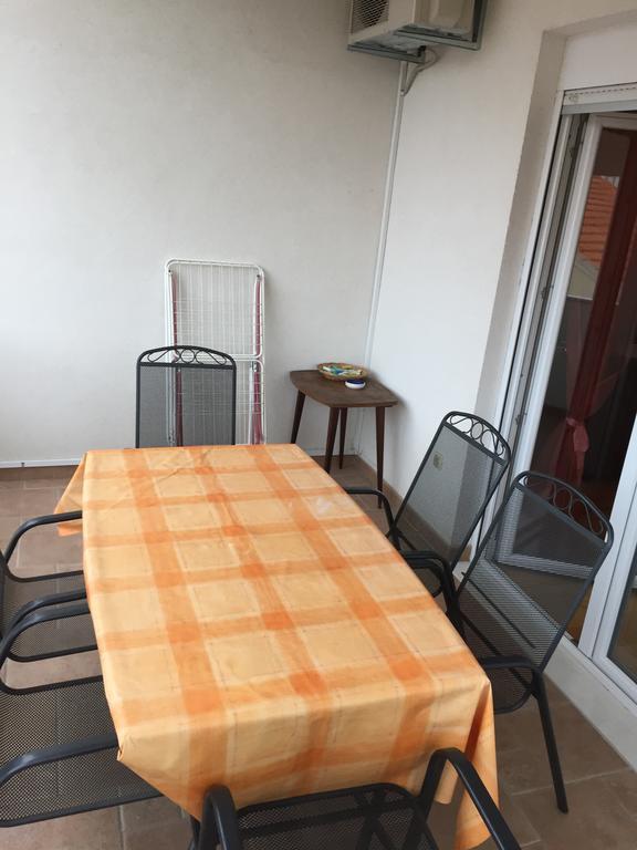 Apartment Jole Шибеник Экстерьер фото